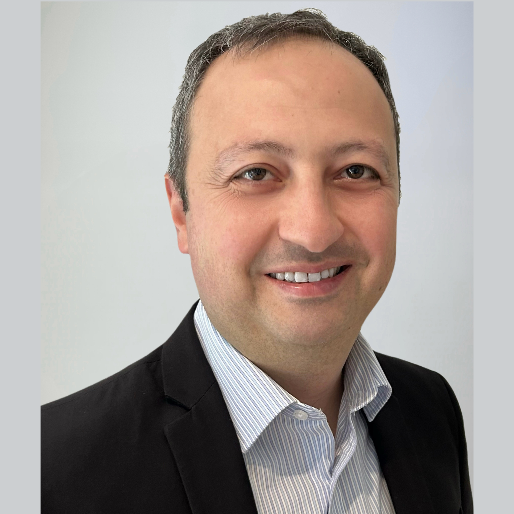 Mr Serdar Dundar